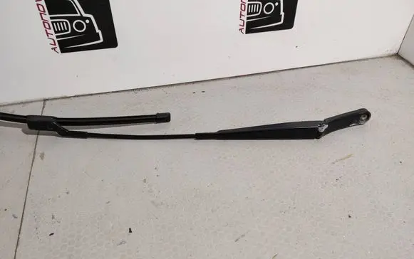 Volkswagen PASSAT B6 Front wiper blade arm 3C1955410B