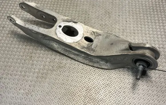 Rear upper control arm/wishbone