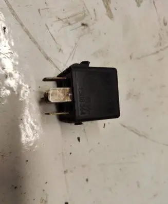 BMW 3 E36 Other relay 1388364 V23134N59X109 S1EMENS