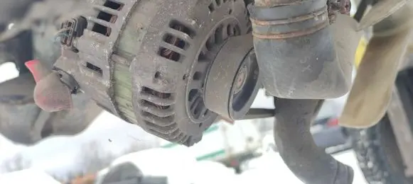 Infiniti QX4 Generator/alternator 231000W401