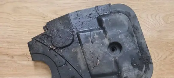 Volvo V70 Timing belt guard (cover) 9180744 9471777