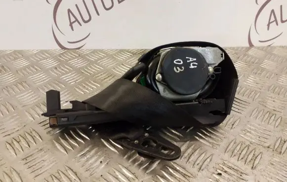 Audi A4 S4 B6 8E 8H Front seatbelt 560788501