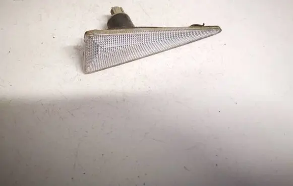Renault Megane II Front fender indicator light 82000271516