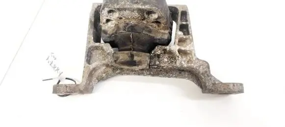 Ford Focus Engine mount bracket 3M516F012BH 3M51-6F012-BH
