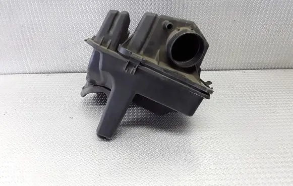 Chrysler Voyager Air filter box