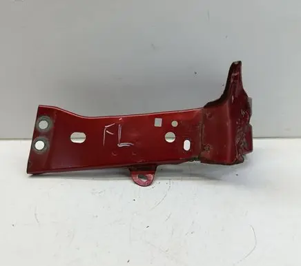 Mazda 3 III Fender mounting bracket 