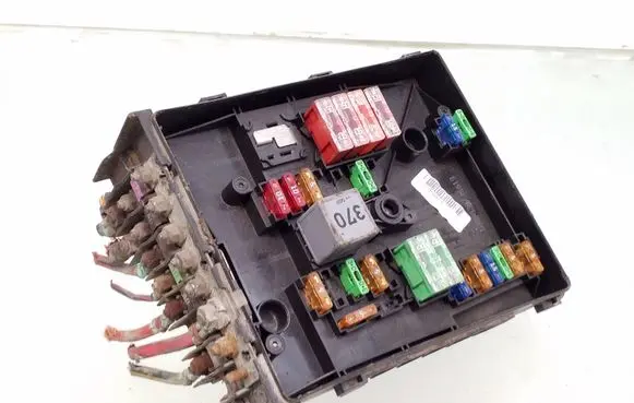Skoda Octavia Mk2 (1Z) Fuse module 1k0937125a 3c0971249o 0713159917e