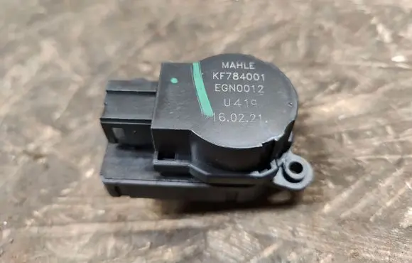 Opel Mokka B Air flap motor/actuator KF784001