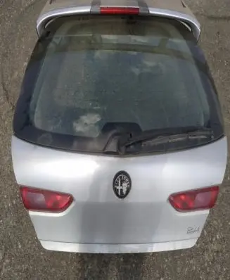 Alfa Romeo 156 Tailgate/trunk/boot lid pilkas