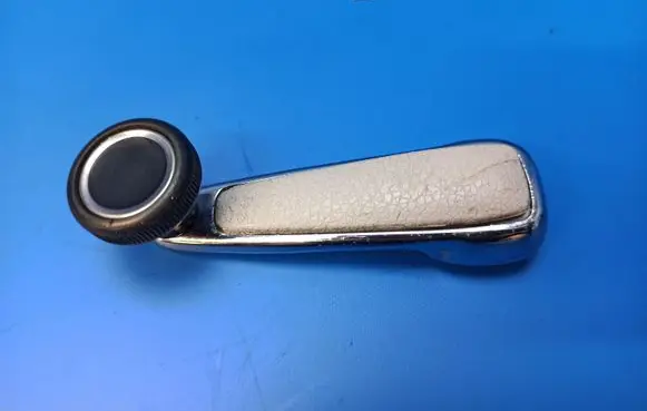 Mercedes-Benz S W116 Rear door window winding handle 