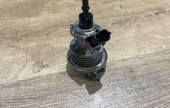 Land Rover Discovery Sport AdBlue injector FX23189E3AA