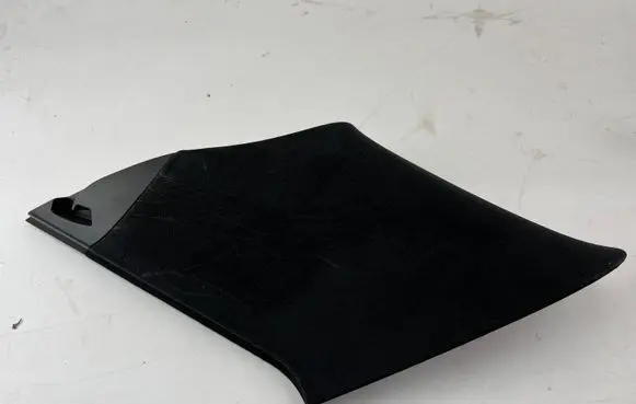 Volkswagen Touareg II (D)pillar trim (top) 7P6867277