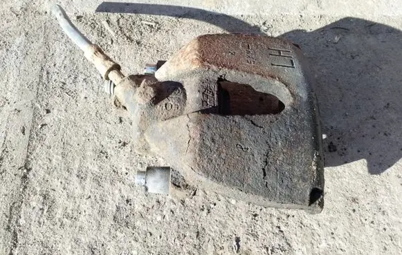 Ford Focus C-MAX Front brake caliper