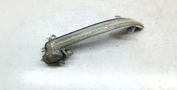 BMW 3 F30 F35 F31 Mirror indicator light 20203101