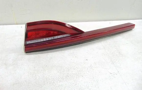 KIA Pro Cee'd III Rear/tail lights 92404J72