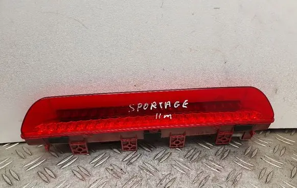 KIA Sportage Third/center stoplight