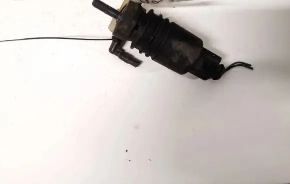 Audi A6 S6 C5 4B Windscreen/windshield washer pump