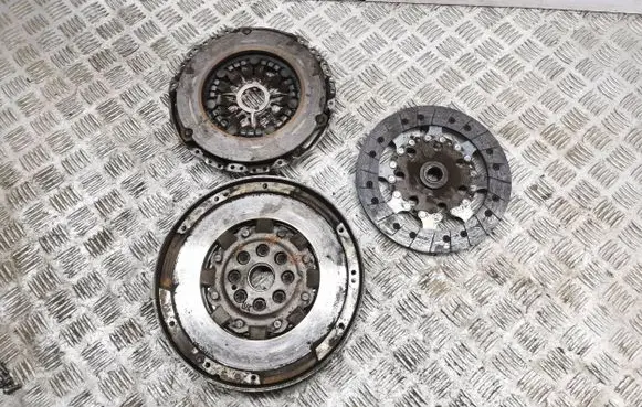 Nissan X-Trail T32 Clutch set kit