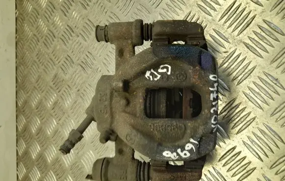 Mercedes-Benz Sprinter W907 W910 Rear brake caliper C95806
