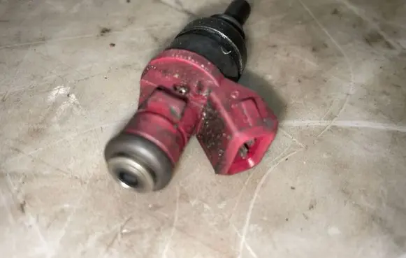 Mercedes-Benz C W203 Fuel injector A2710780023