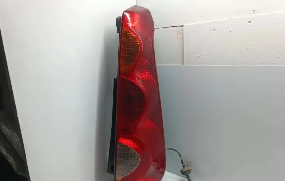 Nissan Note (E11) Rear/tail lights 22016752