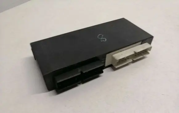 BMW 5 E34 Comfort/convenience module 61351384331 6061403