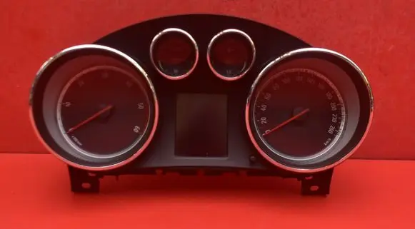 Opel Insignia A Speedometer (instrument cluster) 13333353AAZK