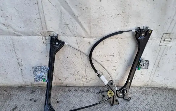 Mercedes-Benz SLK R172 Front door electric window regulator A1727200246 922961100