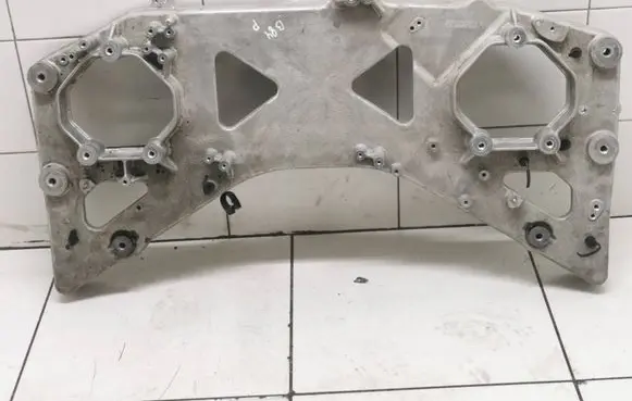 Polestar 2 Front subframe 32388621 230212b057