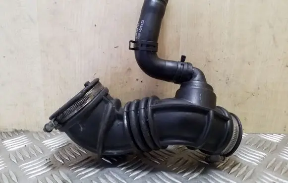 Opel Vectra B Air intake duct part 90528773