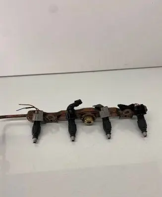 Toyota Corolla E120 E130 Fuel injectors set 232500D030 0280156019