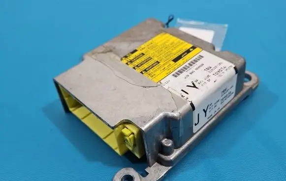 Toyota Avensis T270 Airbag control unit/module 89170-05230 IMPRK1522979