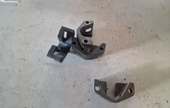 BMW 5 E60 E61 Fuel Injector clamp holder