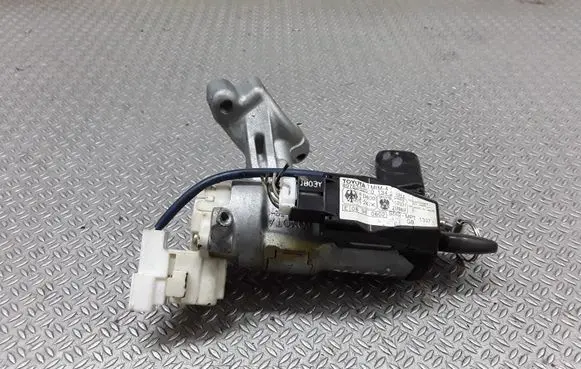 Toyota Yaris Ignition lock 8978352010