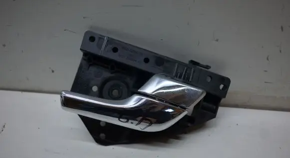 Jaguar XJL Rear door interior handle 8X2322600AE