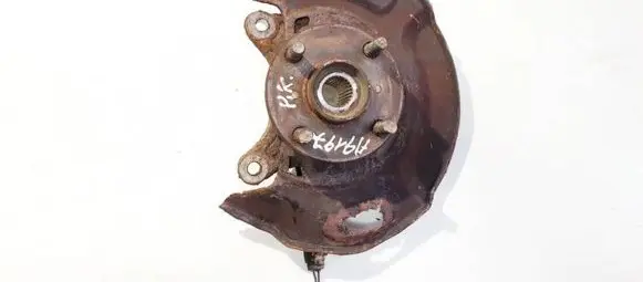 Toyota Yaris Front wheel hub