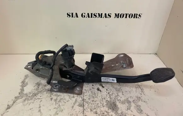 Volvo V50 Brake pedal 4N512467CE