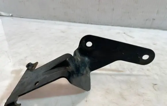 Audi A4 S4 B8 8K Bracket in trunk/boot 8K0819546