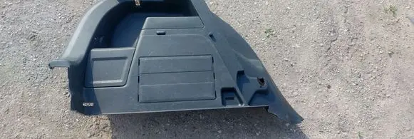 Trunk/boot side trim panel