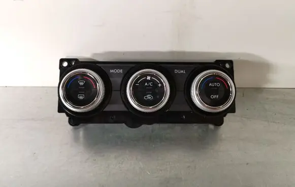 Subaru Forester SJ Climate control unit 72311SG621