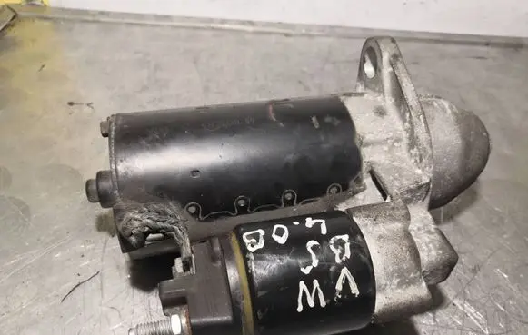 Volkswagen PASSAT B5.5 Starter motor 07D911023A 00011081200 1005831273