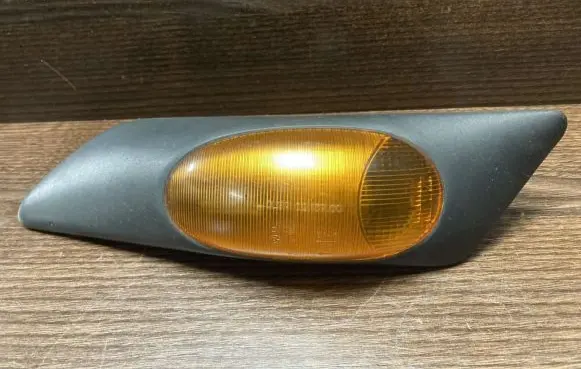 Iveco Daily 3rd gen Front fender indicator light 500322578