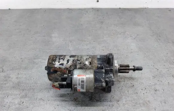 Volkswagen Transporter - Caravelle T4 Starter motor 02B911023C