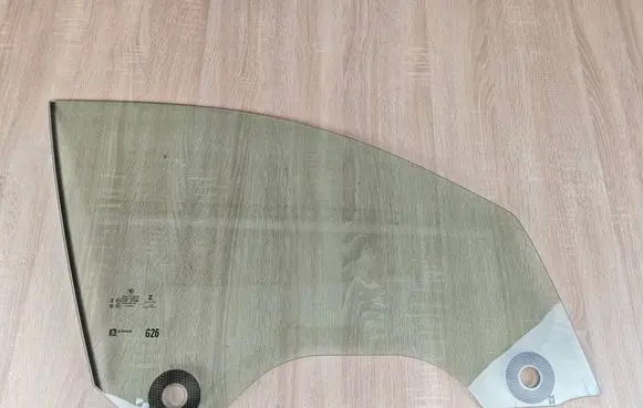 BMW 4 G22 G23 G24 G26 Front door window glass four-door 7955248