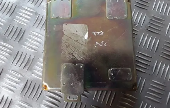 Audi A6 S6 C4 4A Engine control unit/module 8A0906266E MMS311