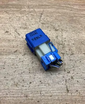 Nissan Almera N16 Other relay 2523079981 52SLX