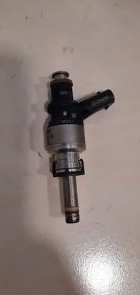 Audi A6 S6 C7 4G Fuel injector 3079036N SV3210712210230 104790532