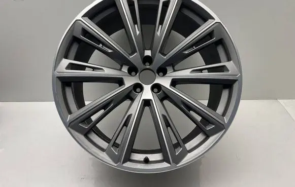 Audi Q8 R23 light alloy rim 4M8601025AT