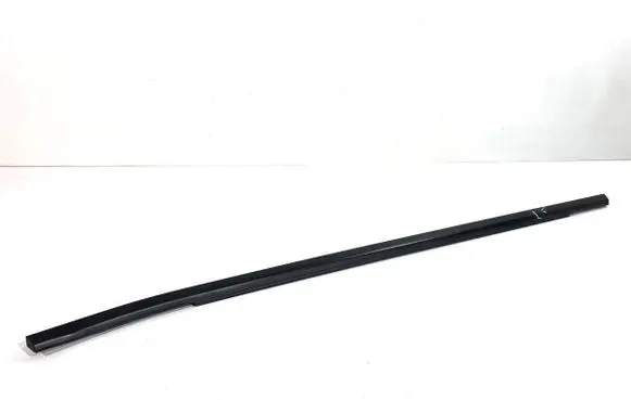Hyundai Tucson IV NX4 Loading door glass trim molding 