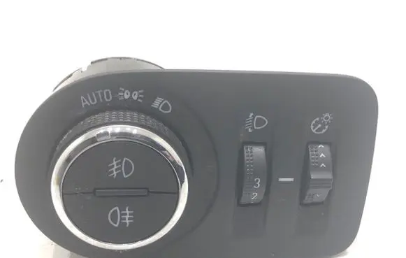 Opel Combo E Other switches/knobs/shifts 39085924